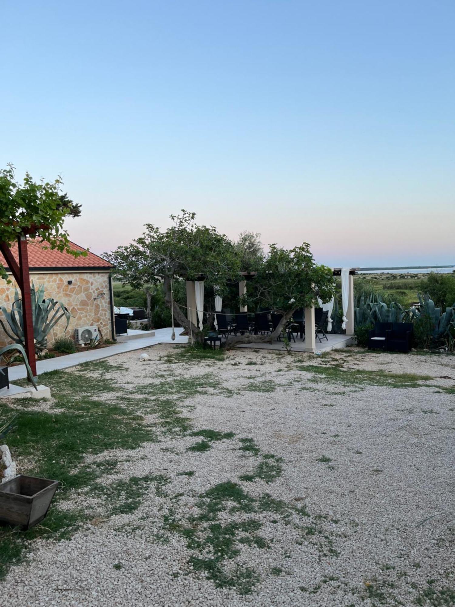 Villa Slatina Near Zrce Beach Новаля Екстер'єр фото